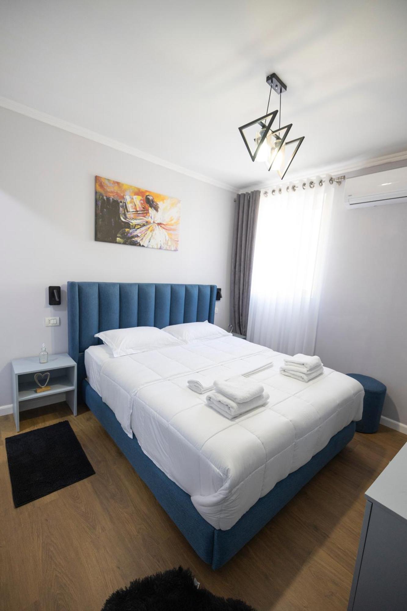 Tier Hotel Тирана Екстер'єр фото