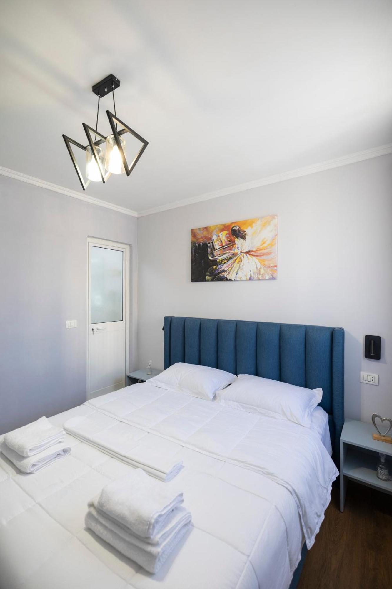 Tier Hotel Тирана Екстер'єр фото