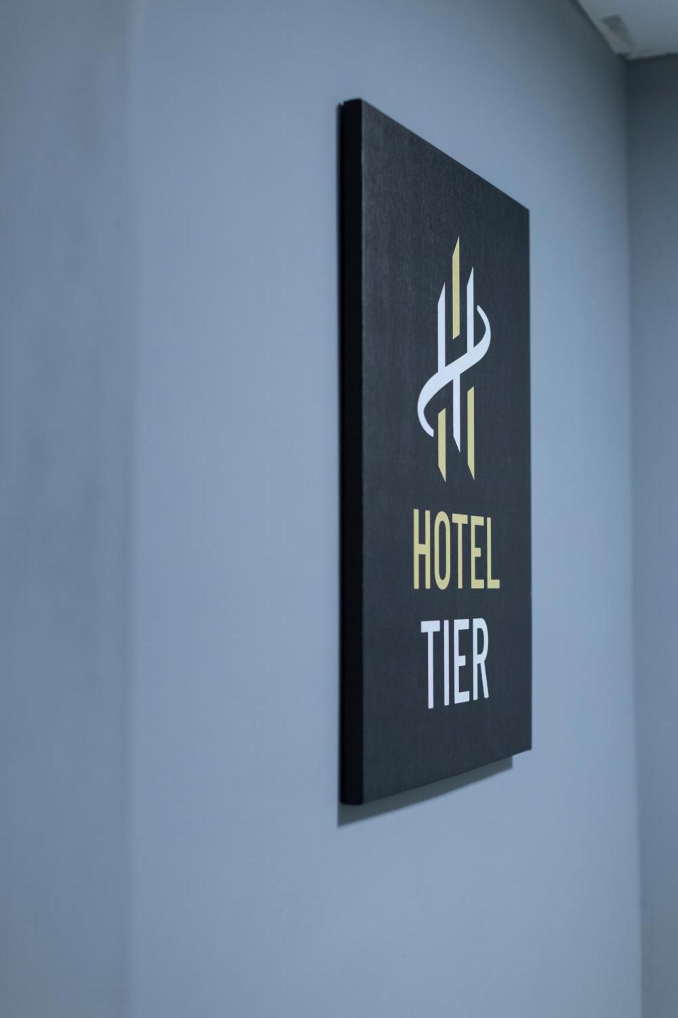 Tier Hotel Тирана Екстер'єр фото
