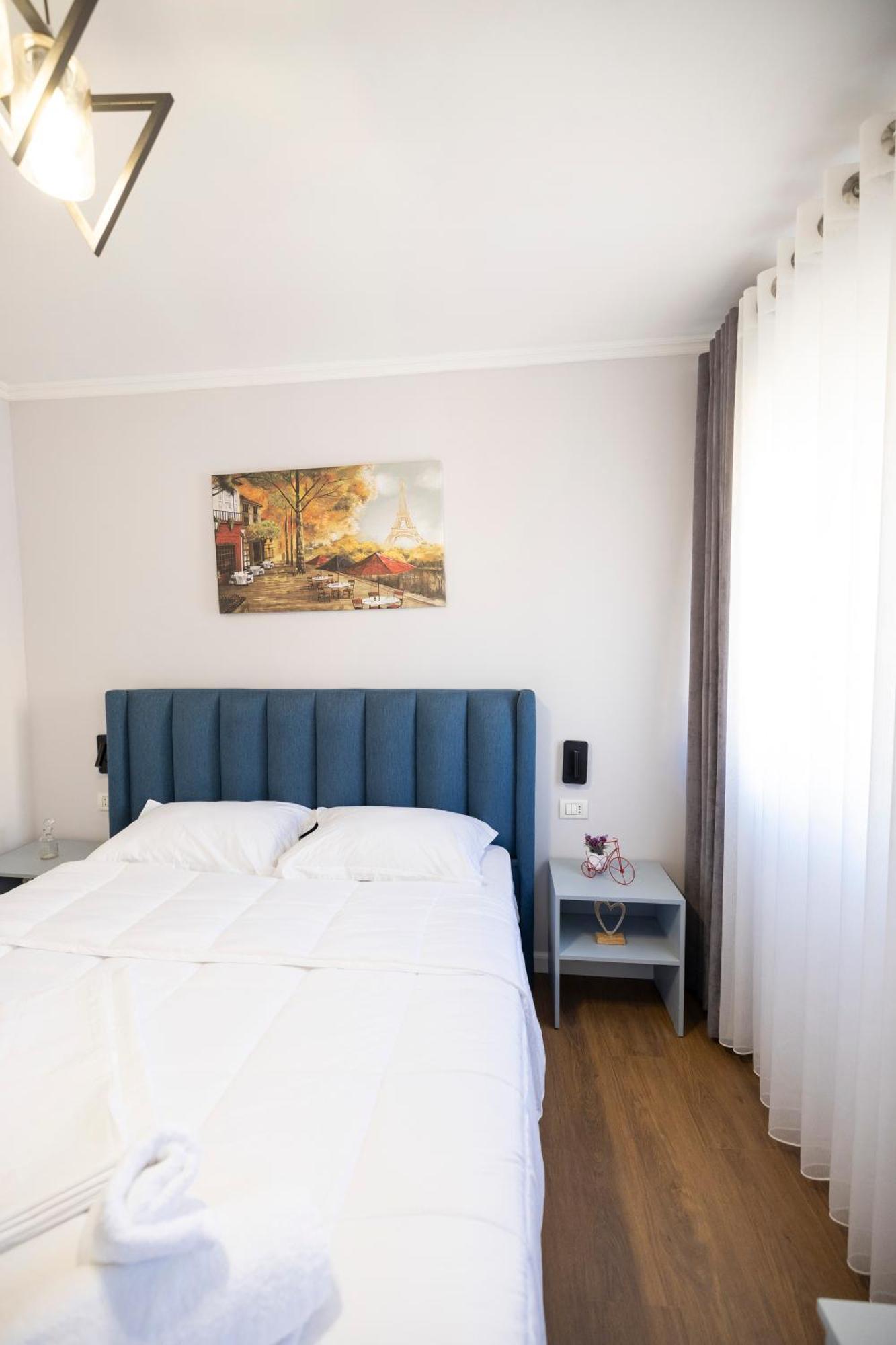 Tier Hotel Тирана Екстер'єр фото